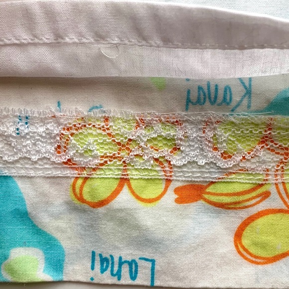 Lilly Pulitzer Hawaiian Shift - Picture 5 of 7